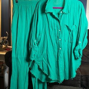 Vibrant Green Button-Up Shirt and Pants Set (Oversized)